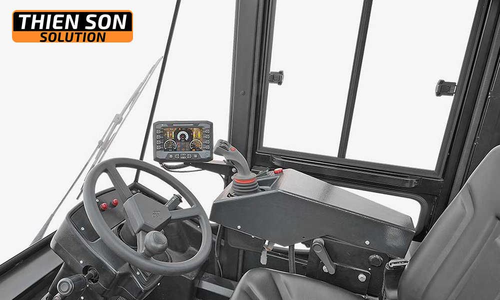 Khu vực điều khiển xe nâng 35 tấn Hangcha