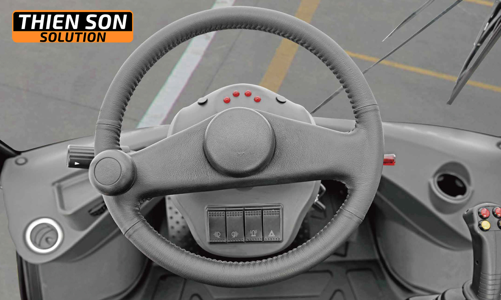 Khu vực điều khiển của xe nâng 25 tấn Hangcha